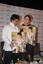 Kareena Kapoor launches September issue of Filmfare in Mumbai on 12th Sept 2012 (55).JPG